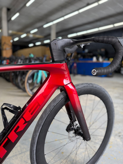 Trek Madone SLR7 Di2 Carbon Road Bike