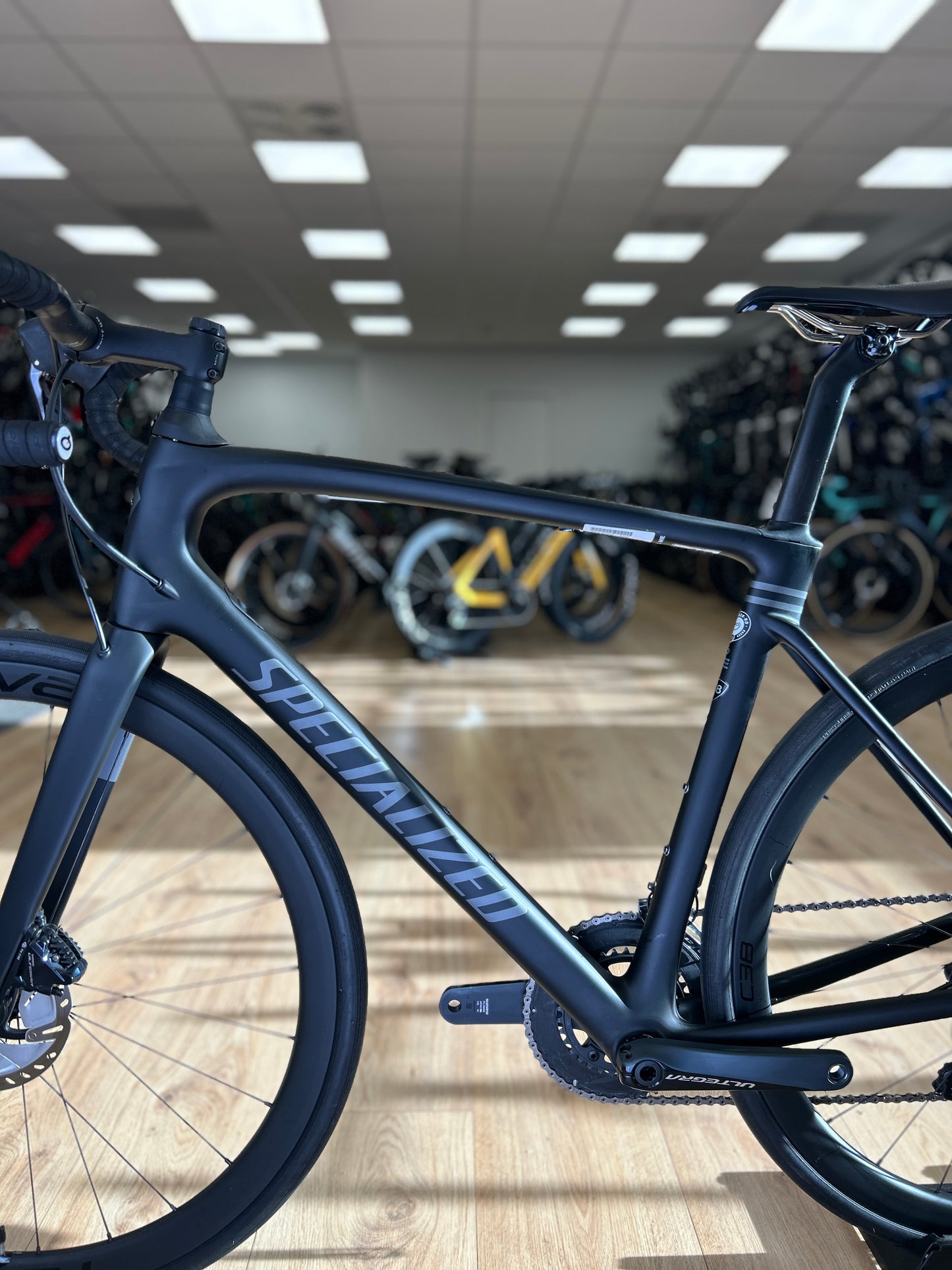 Specialized Roubaix Expert Di2 Carbon Road Bike