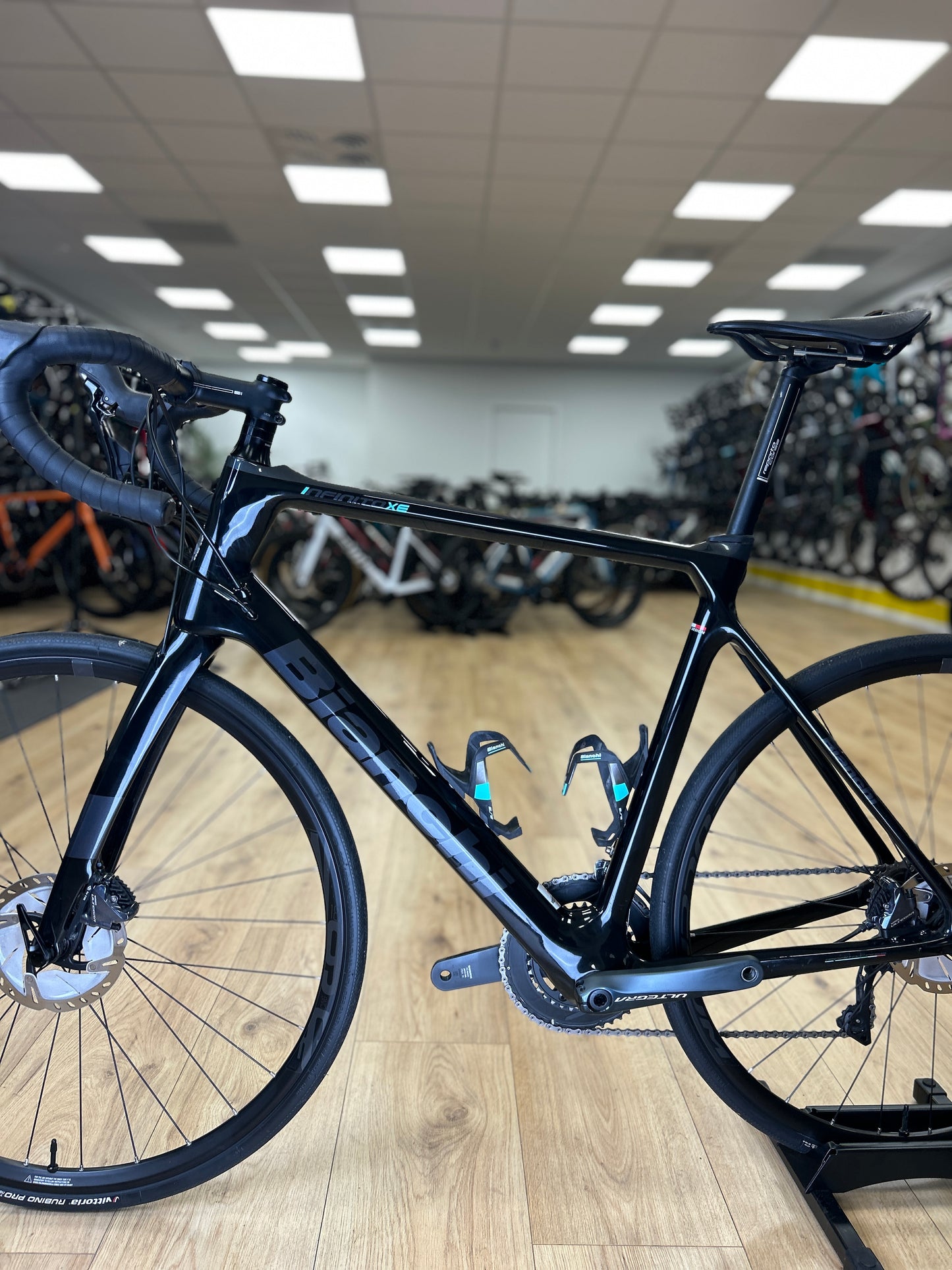 Bianchi's Infinito XE Carbon Racefiets