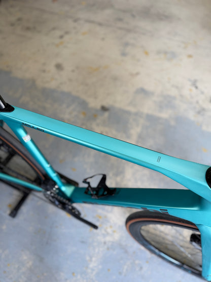 Bianchi Impulso RC Di2 Gravel Fiets