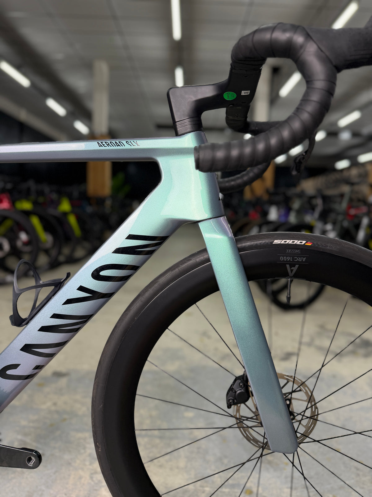 1000km Canyon Aeroad CF SLX AXS Carbon Racefiets
