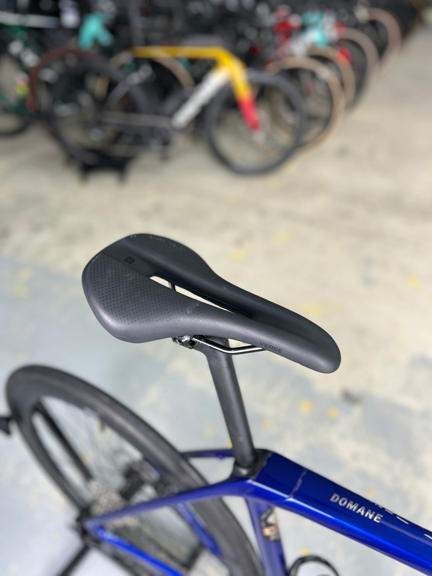 Trek Domane SL6 Di2 Carbon Road Bike