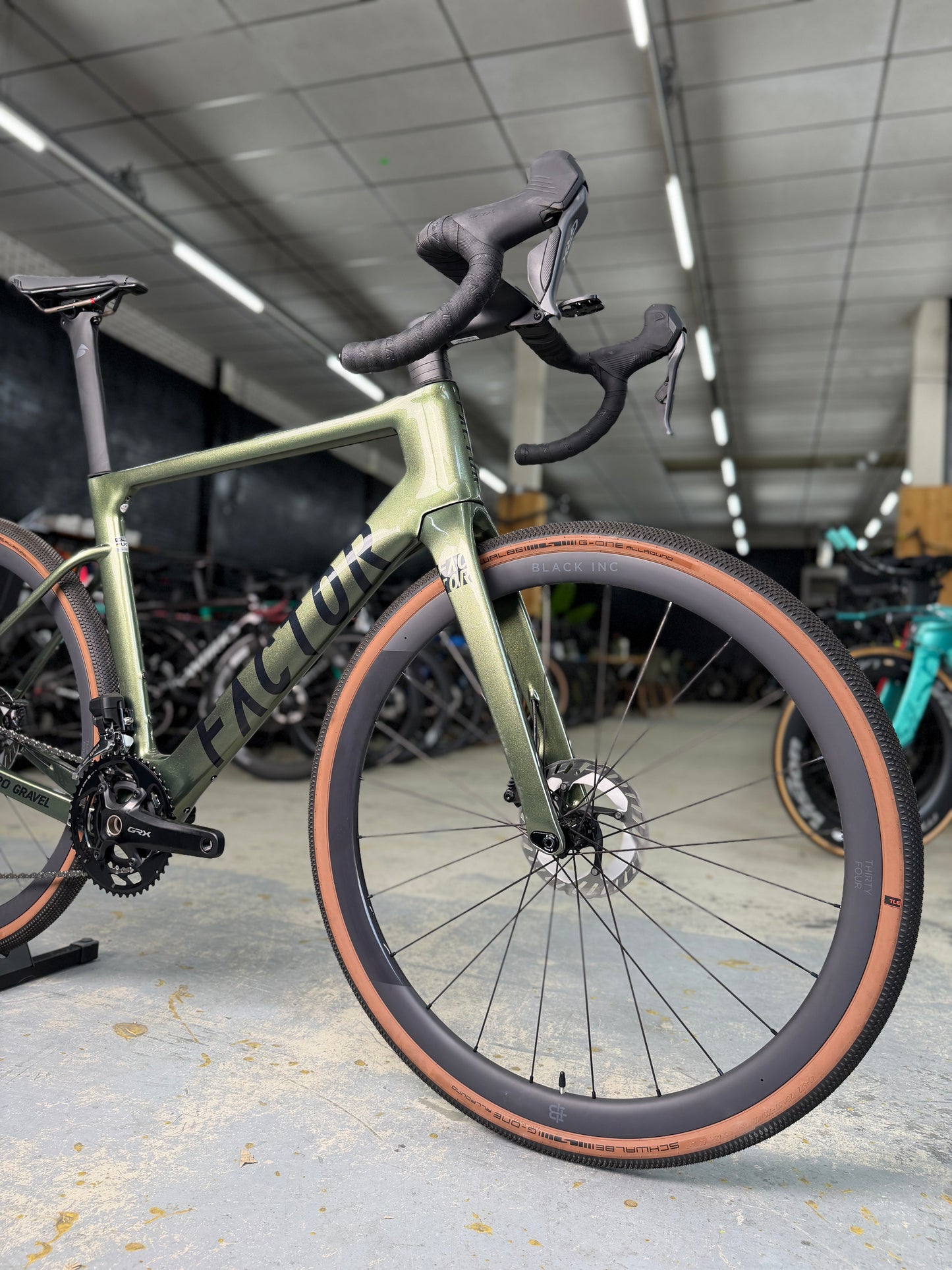 NIEUW Factor Ostro Gravel GRX Di2 Gravel Fiets