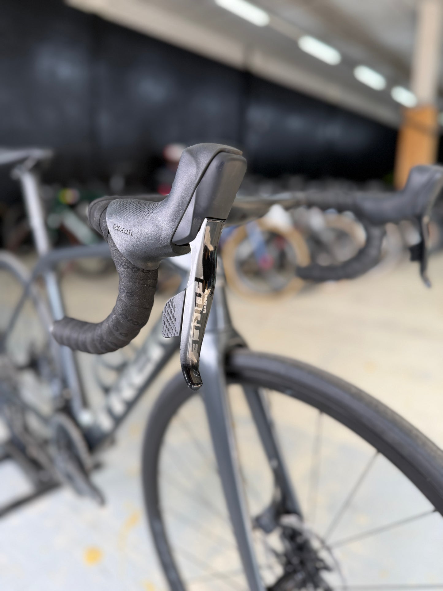 Trek Émonda SL6 AXS Carbon Road Bike