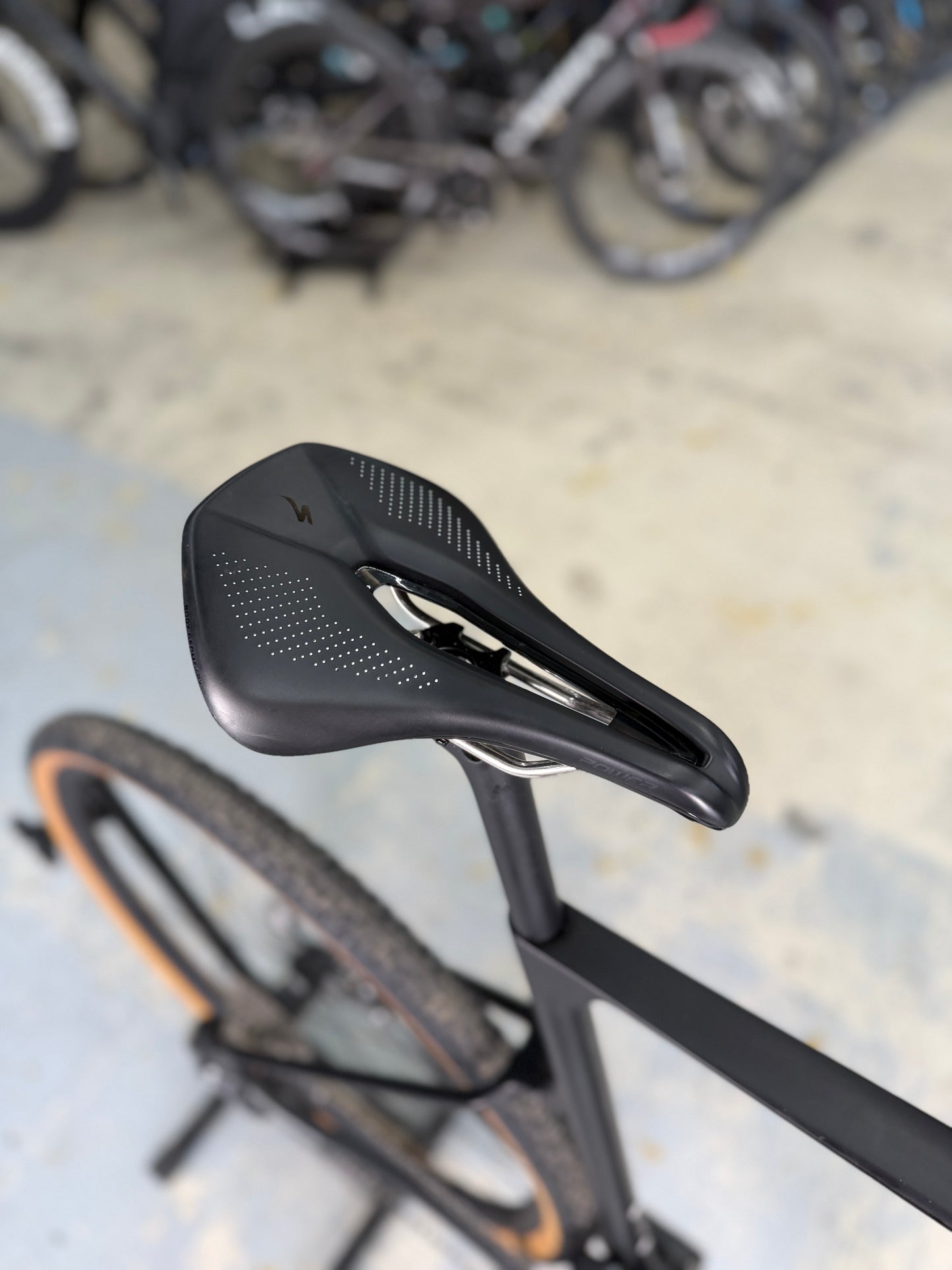 Carbon Gravel Fiets Di2