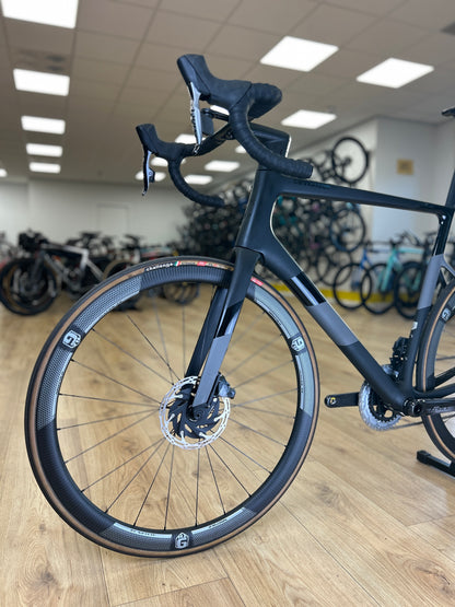 Showroom Model 0km Cannondale SuperSix EVO Hi-MOD Disc Carbon Racefiets