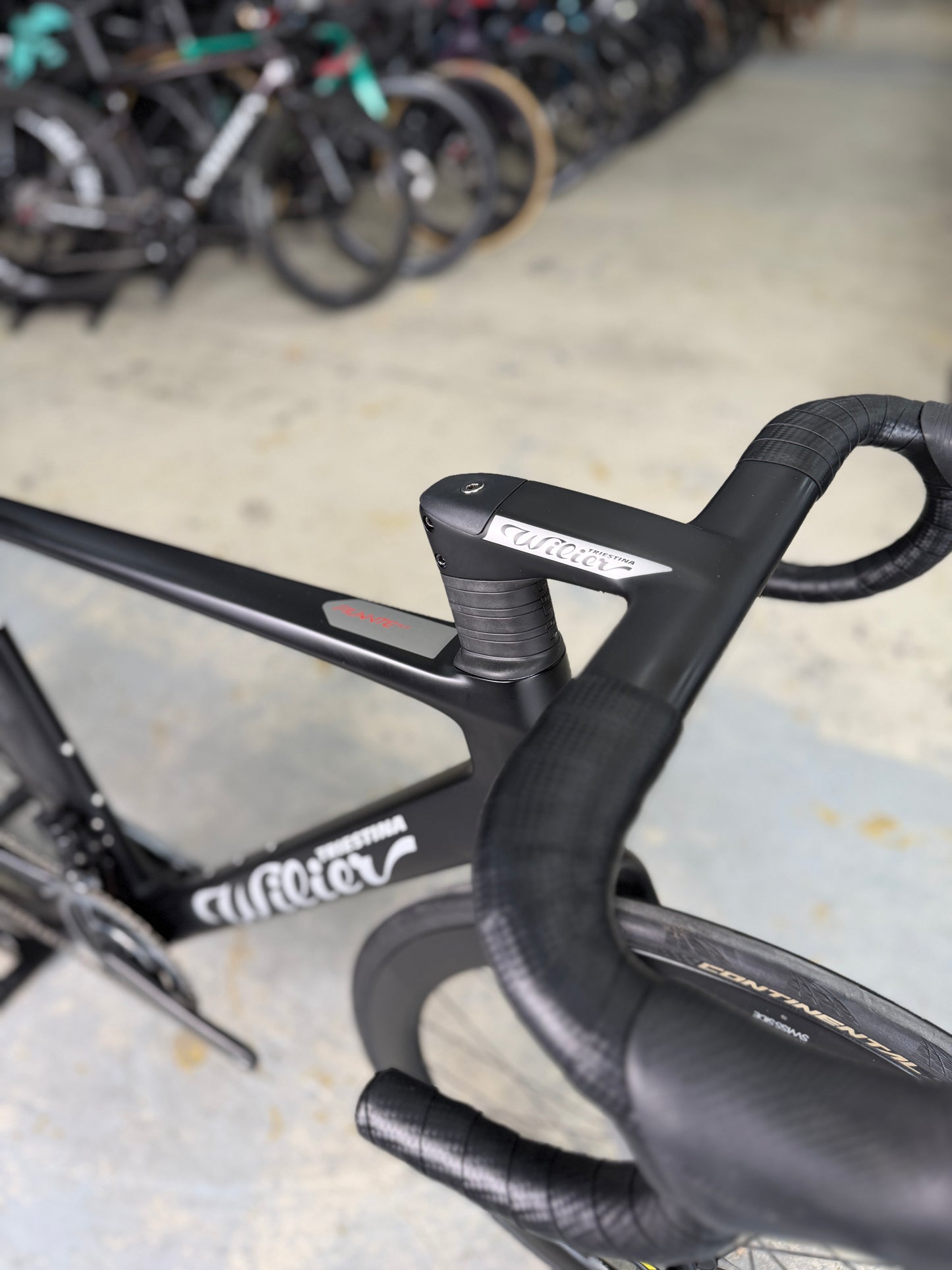Wilier Filante SLR eTap Carbon Racefiets