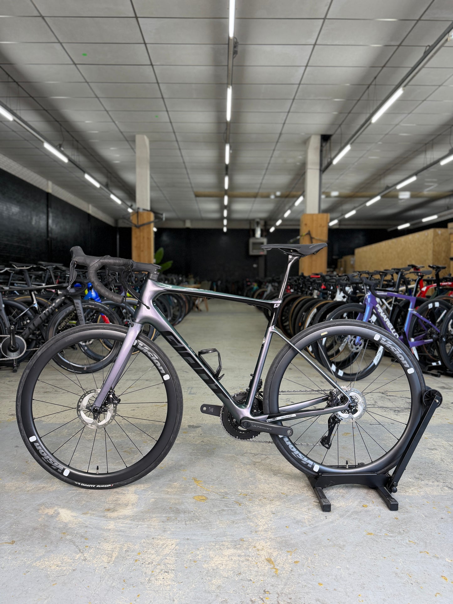 Giant Defy Advanced Pro 1 Di2 Carbon Road Bike