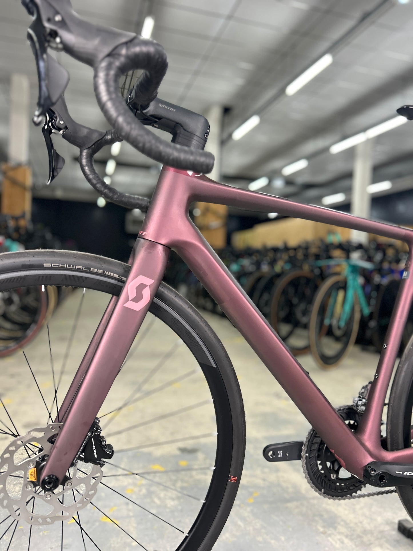 NEW Scott Contessa Addict 25 Carbon Road Bike