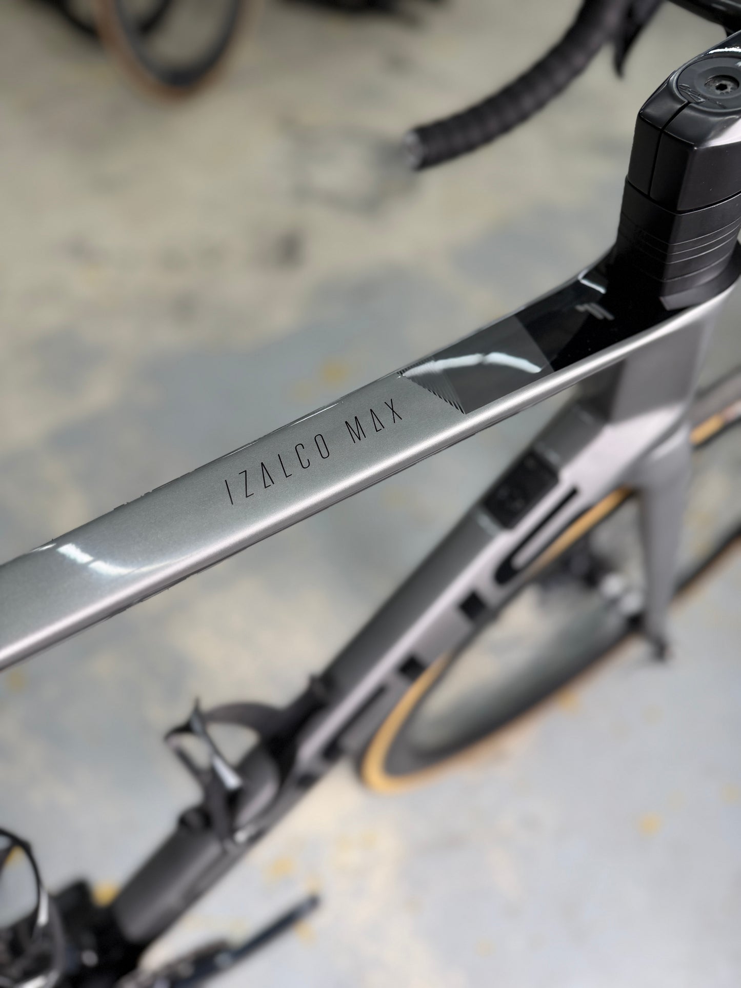Focus Izalco Max 9.7 Di2 Carbon Racefiets