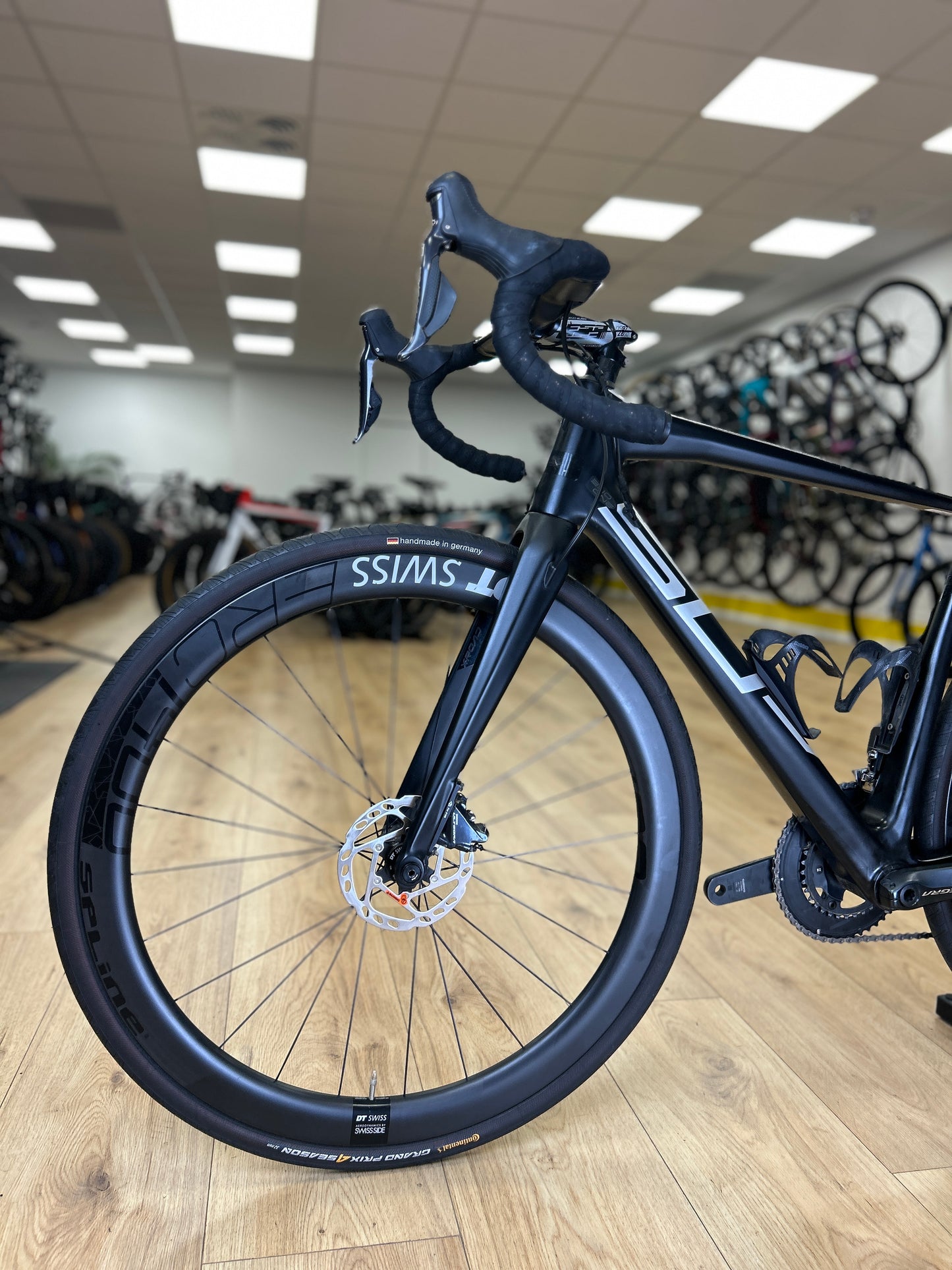 SUP X-Road Di2 Carbon Racefiets