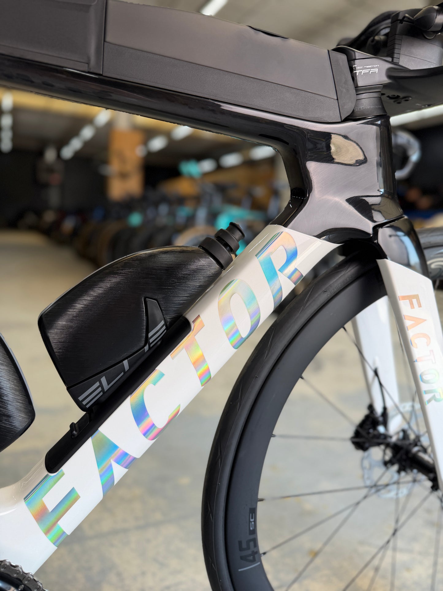Demo Factor SLiCK Di2 Carbon TT