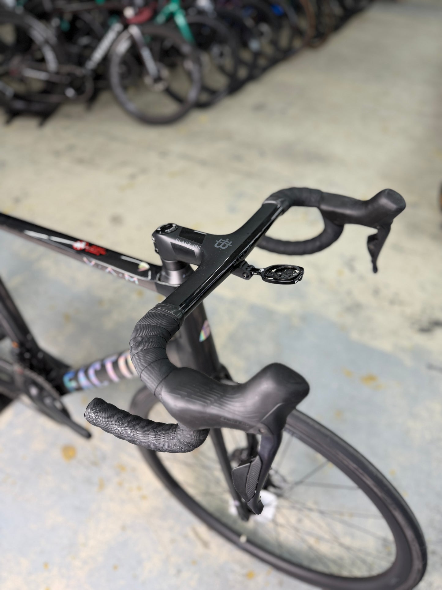 NIEUW Factor O2 VAM Di2 Carbon Racefiets