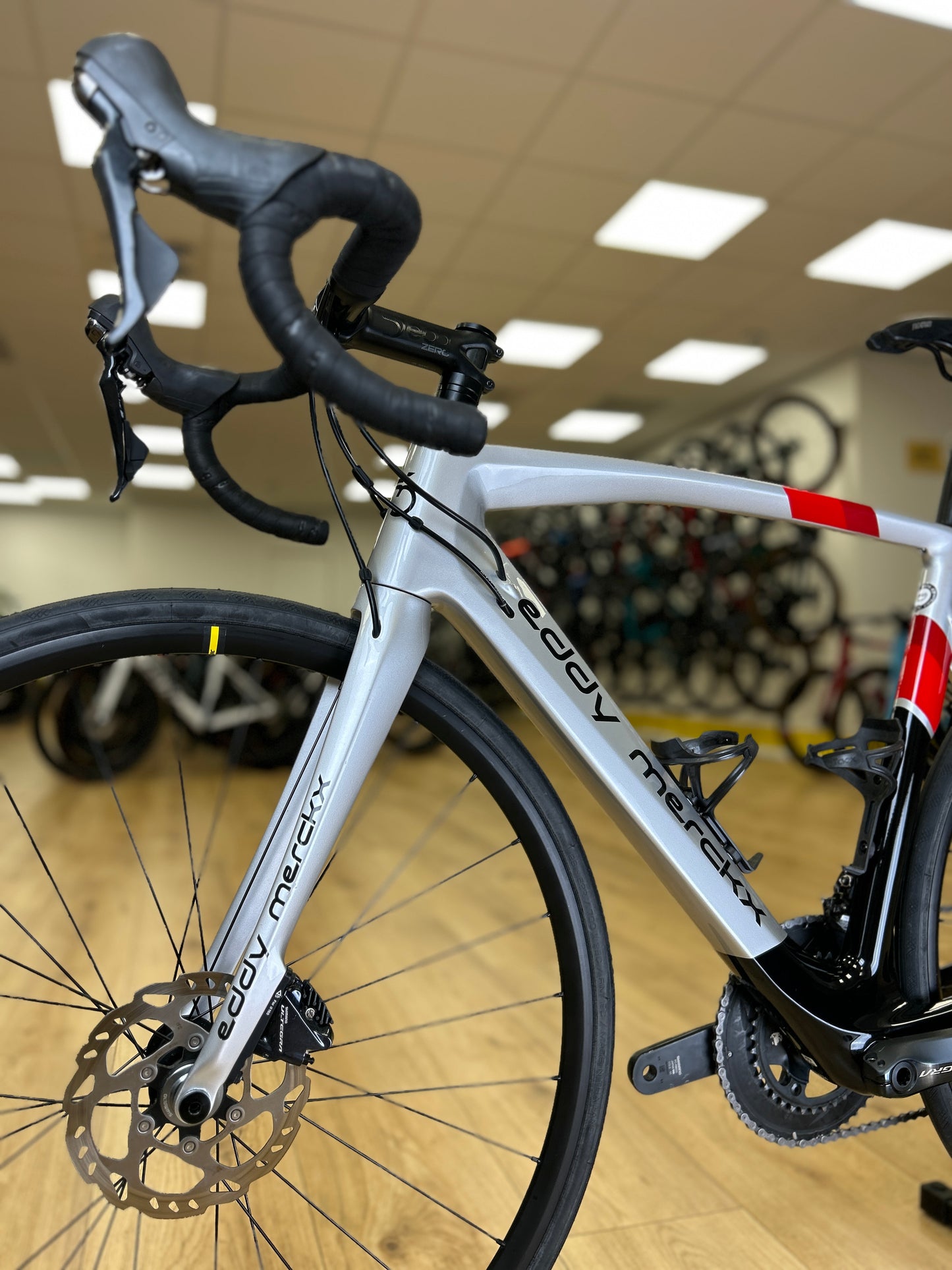 Eddy Merckx San Remo 76 Carbon Racefiets