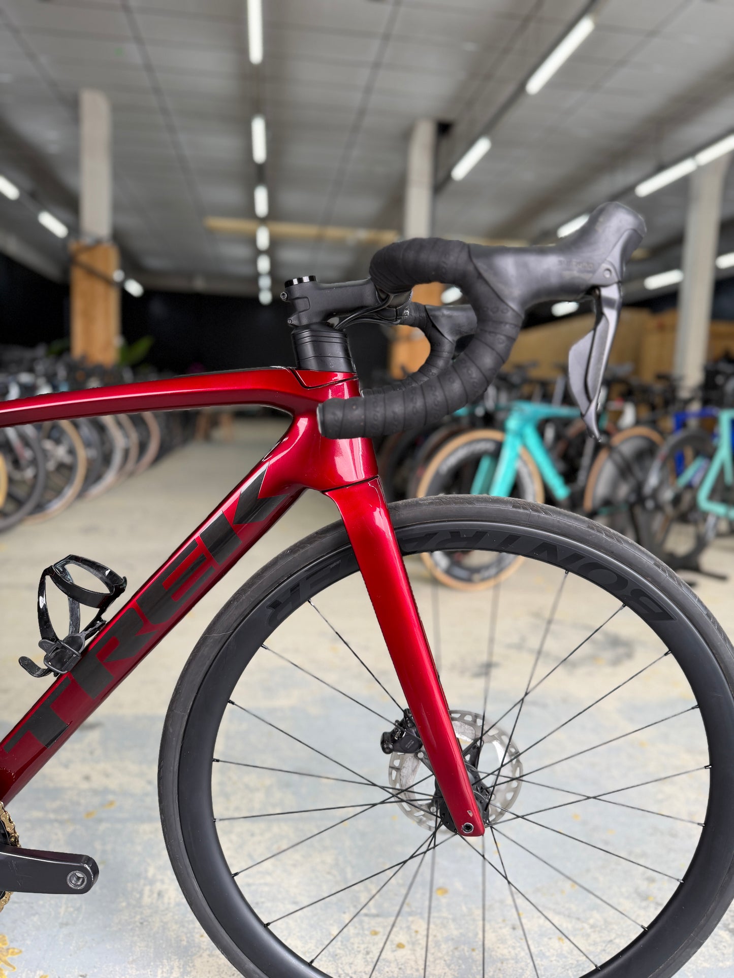 Trek Émonda SL6 Di2 Carbon Road Bike