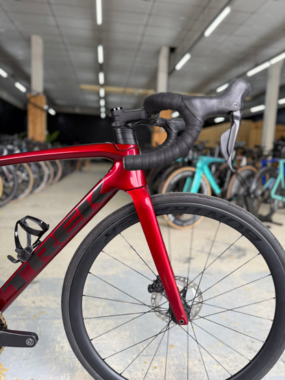 Trek Émonda SL6 Di2 Carbon Road Bike