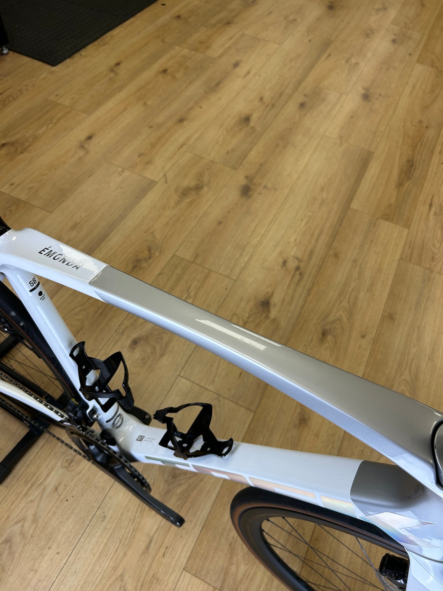 Trek Emonda SL7 Di2 Carbon Road Bike