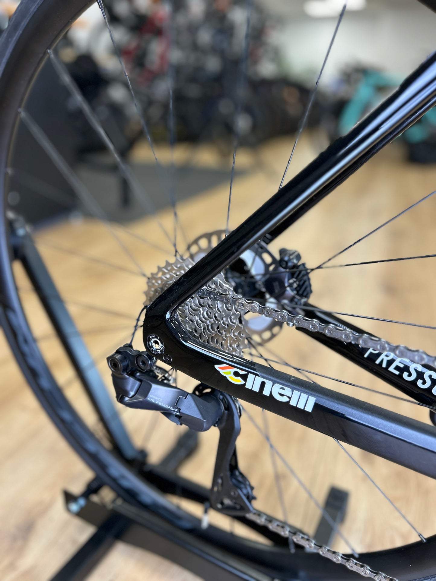 0km Showroom Model Cinelli Pressure Di2 Carbon Racefiets