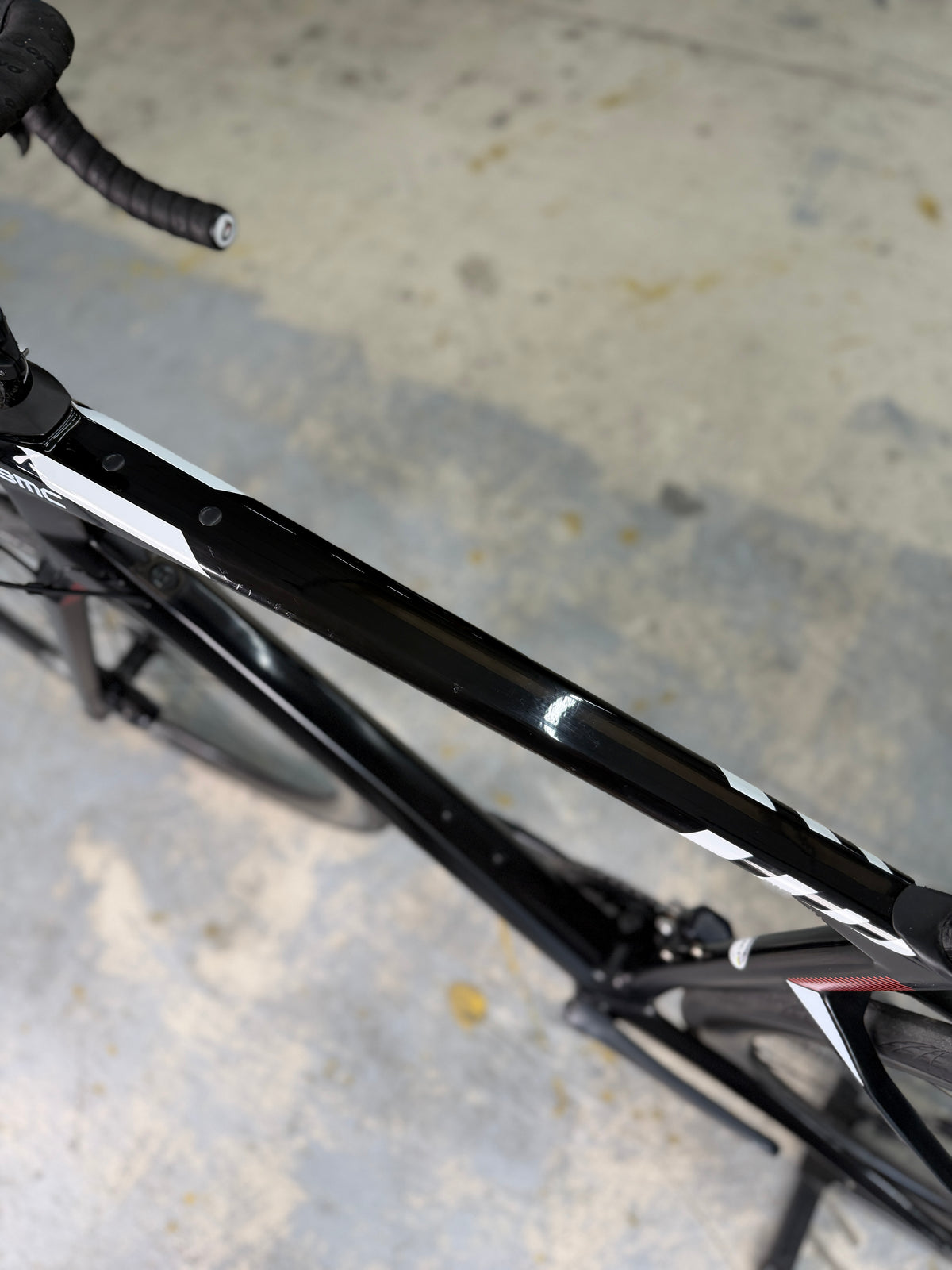 BMC Roadmachine 02 ONE Di2 Carbon Racefiets
