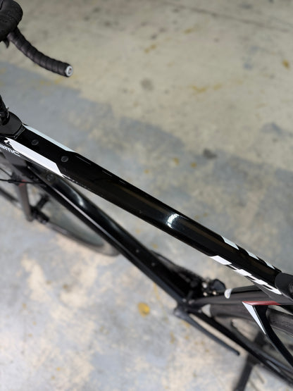 BMC Roadmachine 02 ONE Di2 Carbon Racefiets