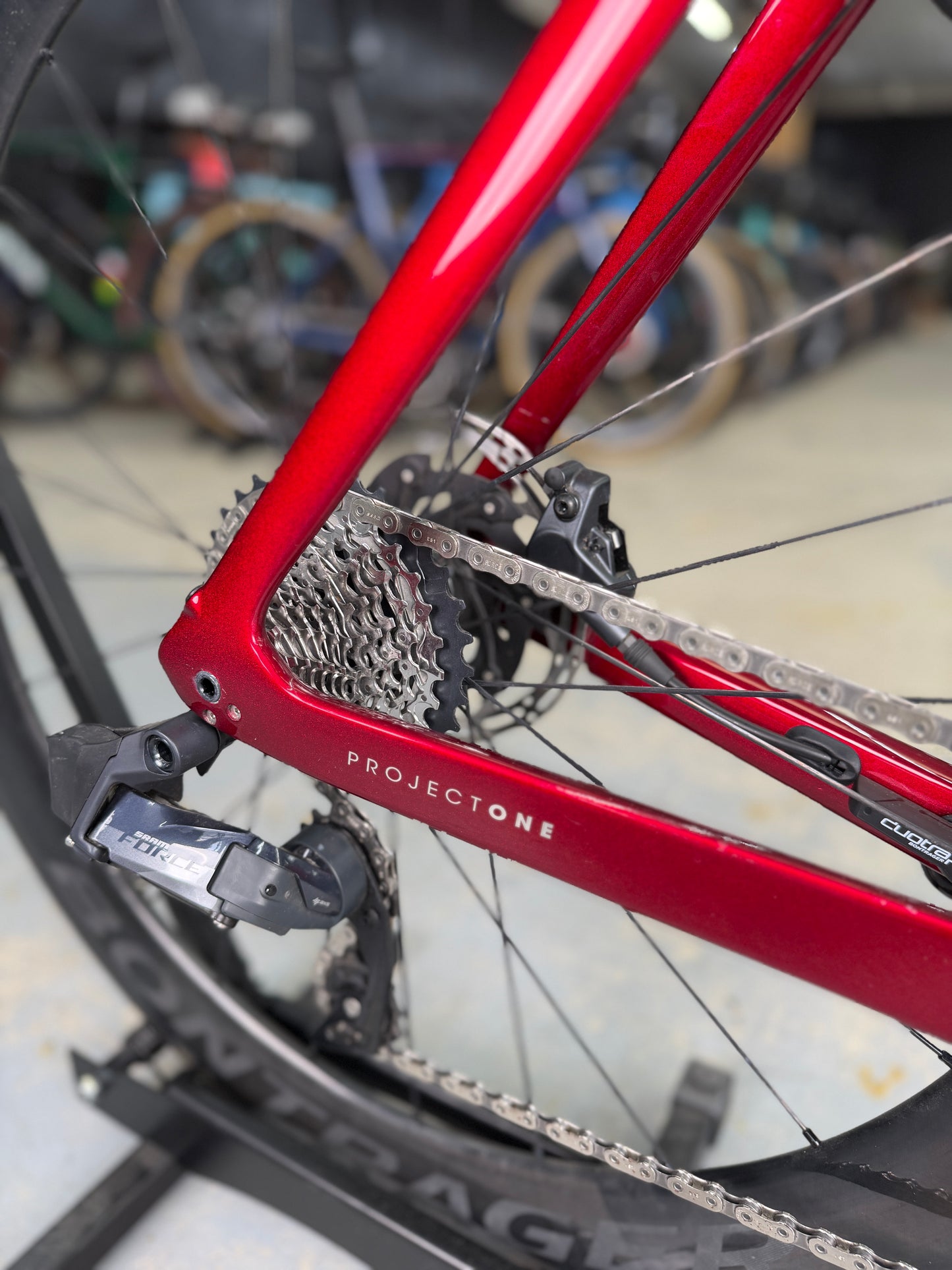 1000km Trek Madone SLR7 eTap Carbon Racefiets