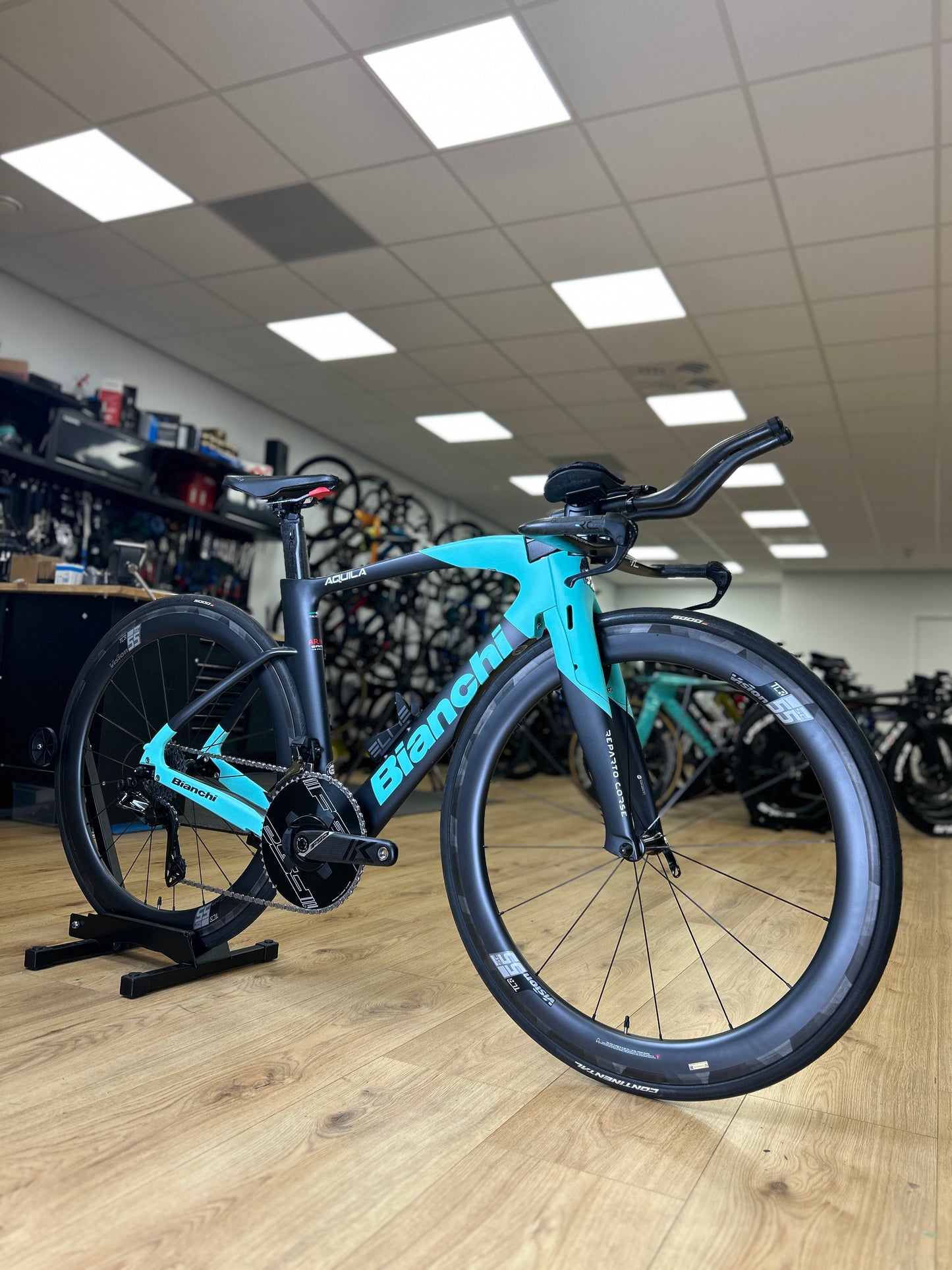 Bianchi Aquila CV Di2 Carbon Racefiets
