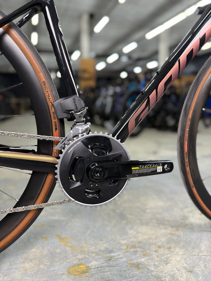 Giant Defy Advanced AXS Carbon Racefiets