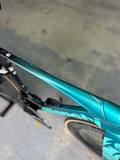 Bianchi Aquila RC Disc Di2 Carbon TT