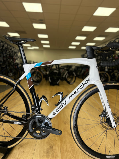 Eddy Merckx 525 Di2 Carbon Racefiets