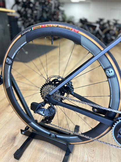 Showroom Model 0km Cannondale SuperSix EVO Hi-MOD Disc Carbon Racefiets