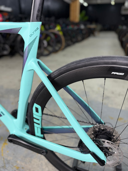 Bianchi Oltre Race Di2 Carbon Road Bike