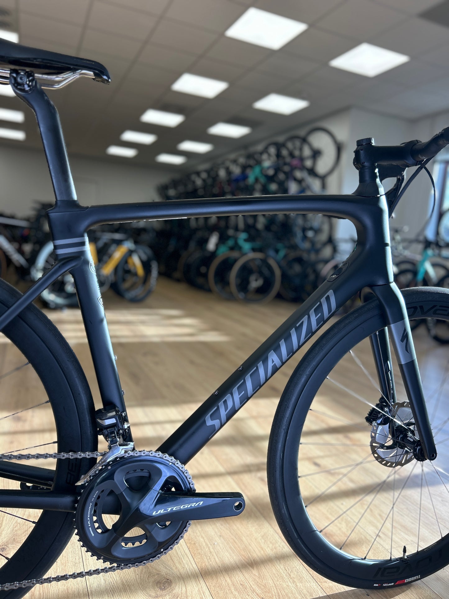 Specialized Roubaix Expert Di2 Carbon Road Bike