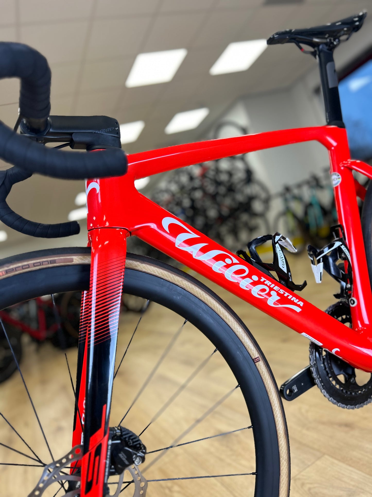 1000km Wilier Cento10SL DI2 Full Carbon Racefiets