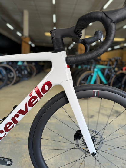 SHOWROOM Cervélo Caledonia-5 AXS Carbon Racefiets