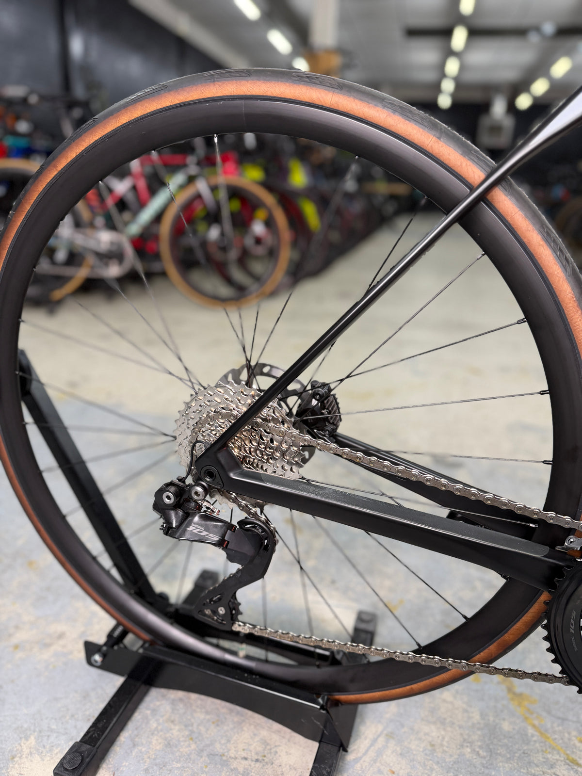 NIEUW BMC Roadmachine Five Di2 Carbon Racefiets