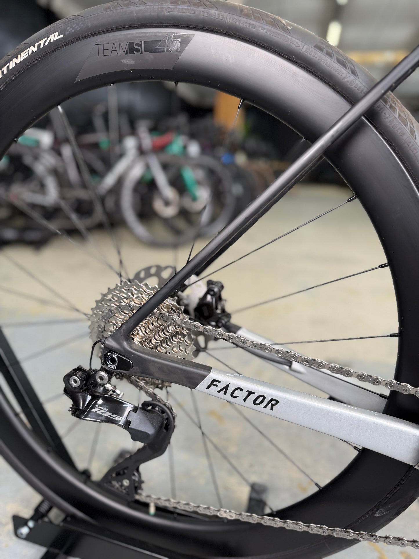 NIEUW Factor O2 Di2 Carbon Racefiets