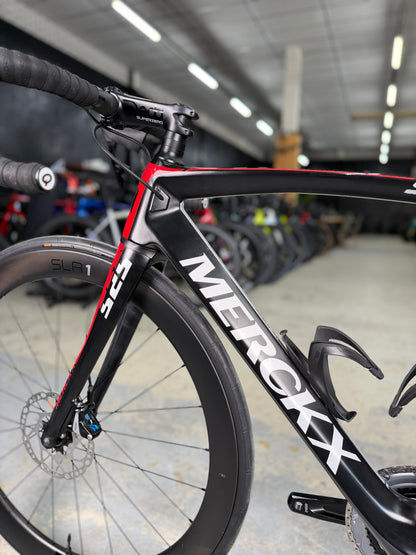 Eddy Merckx 525 AXS Carbon Racefiets