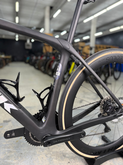 SHOWROOM Trek Domane SLR Di2 Carbon Racefiets