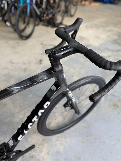NIEUW Factor O2 VAM Di2 Carbon Racefiets