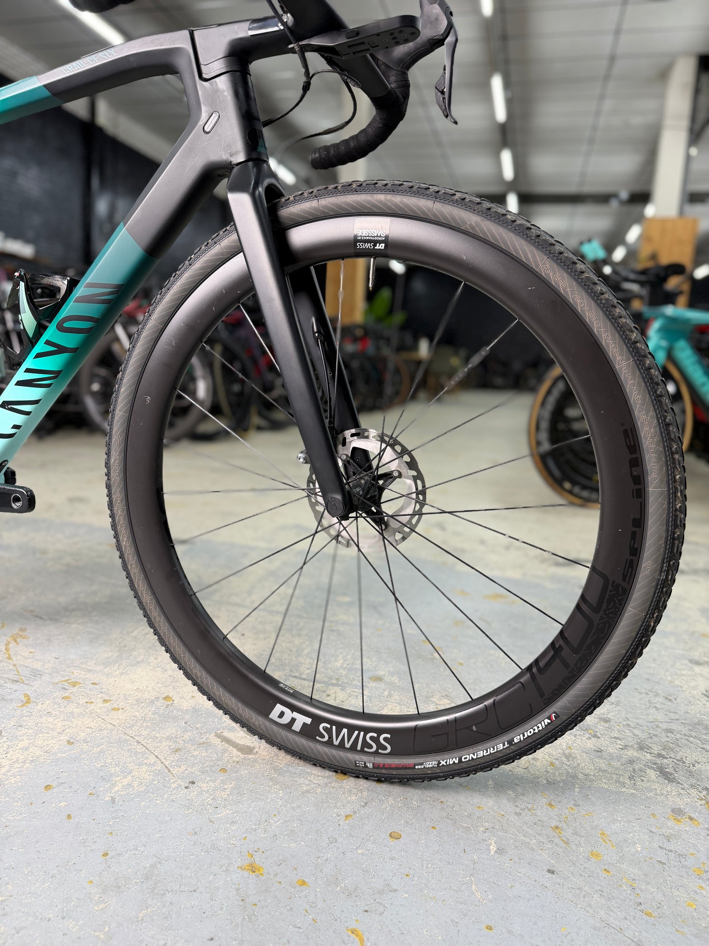 Canyon Grail CF SLX 8 Di2 Gravel Fiets