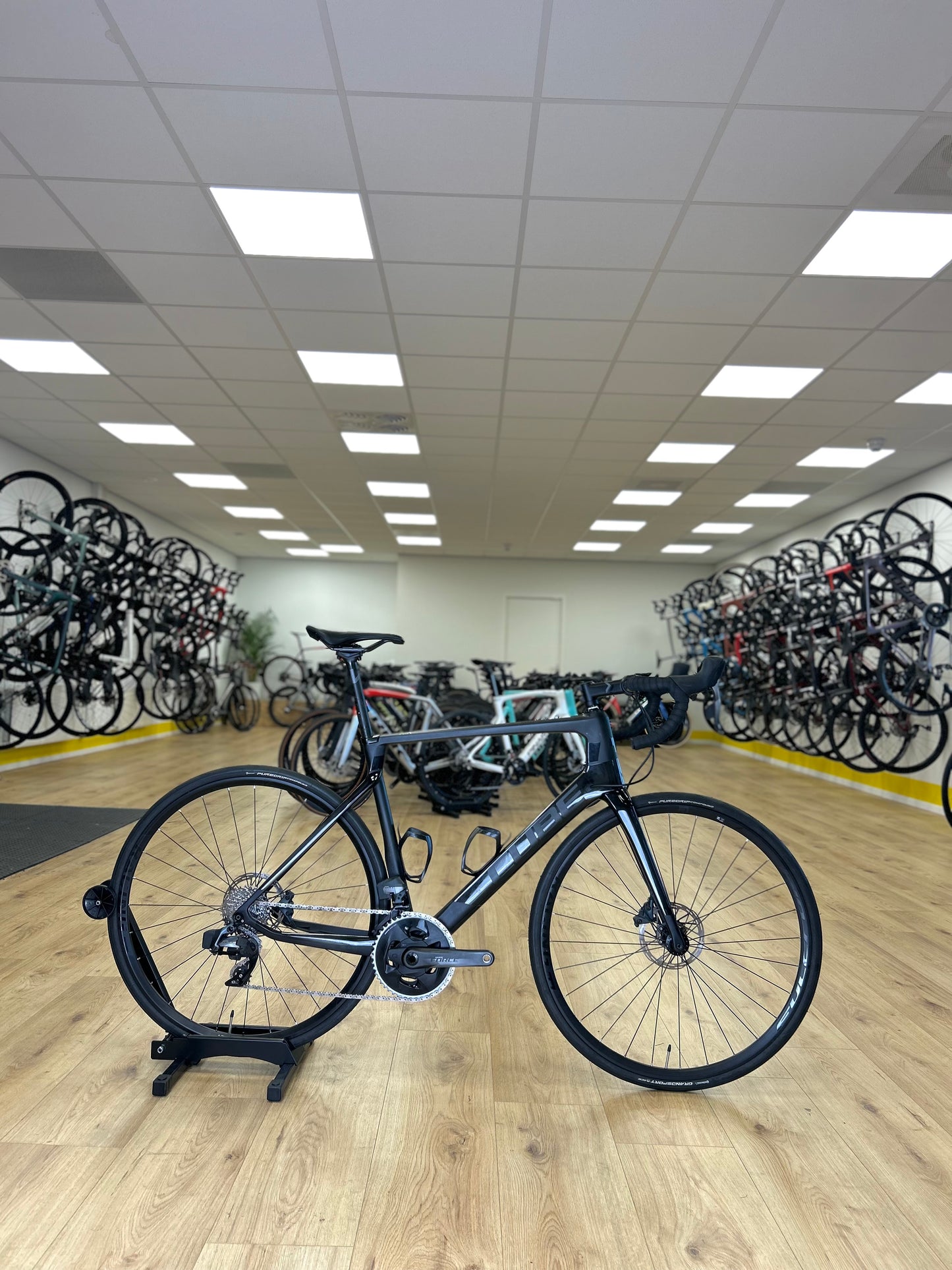 Cube Agree SLT PM AXS Carbon Disc Racefiets