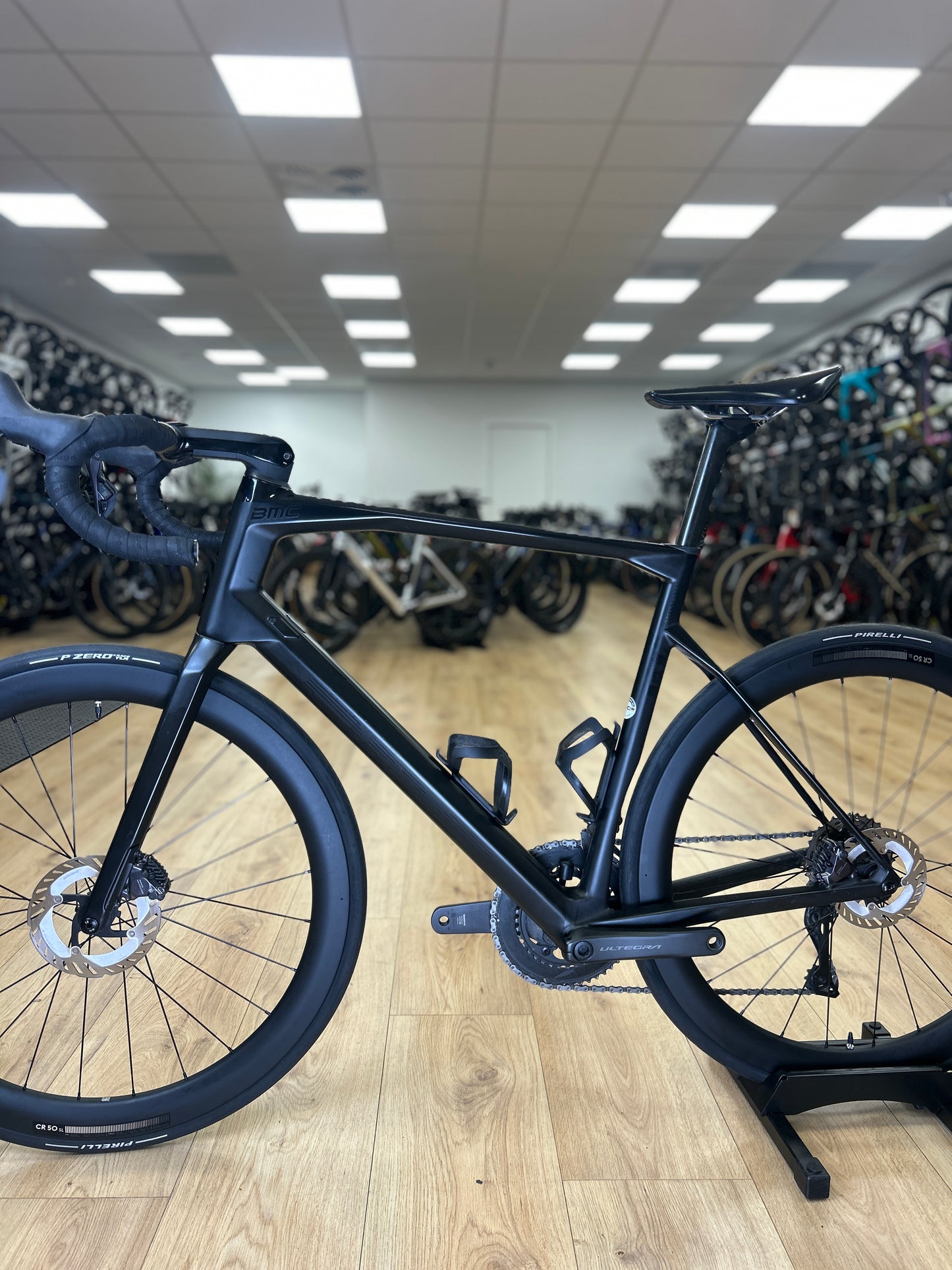 BMC Roadmachine 01 Di2 Carbon Racefiets