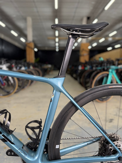 Giant TCR Advanced Pro Di2 Carbon Road Bike