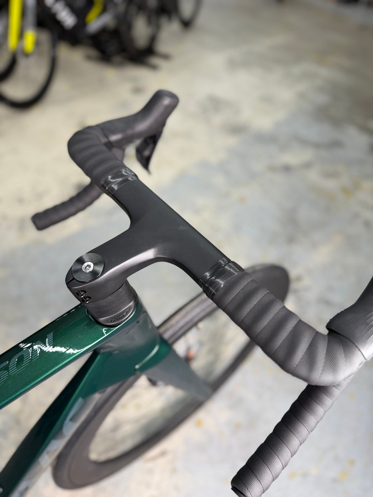 NIEUW Isaac Meson Di2 Carbon Racefiets