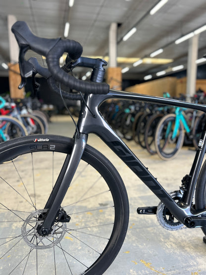 Giant Defy Advanced Pro AXS Carbon Racefiets