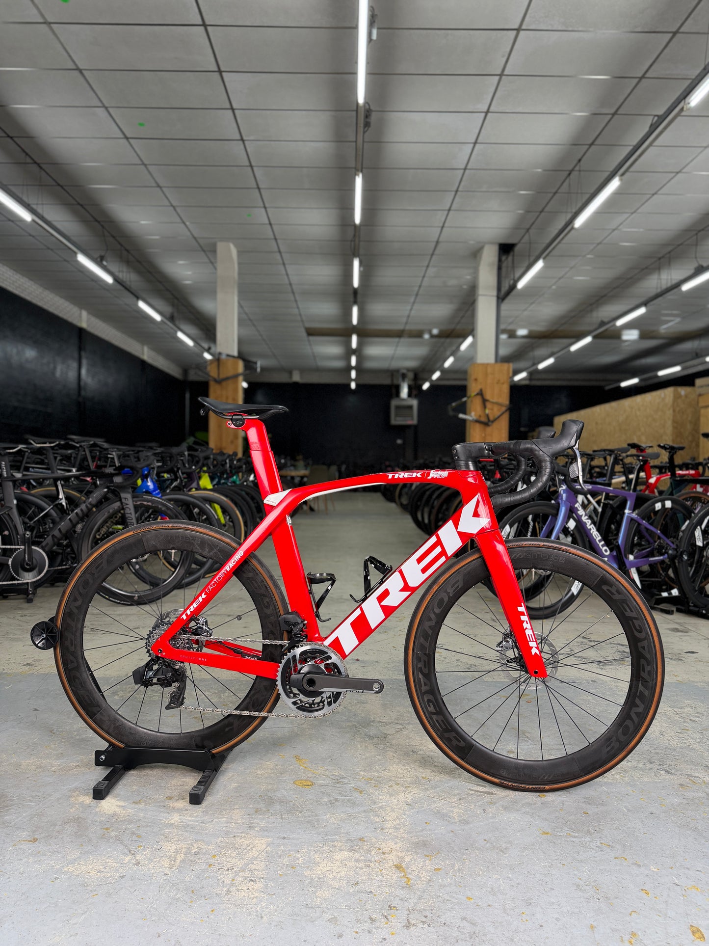 Trek Madone SLR9 SRAM Red eTap Carbon Racefiets