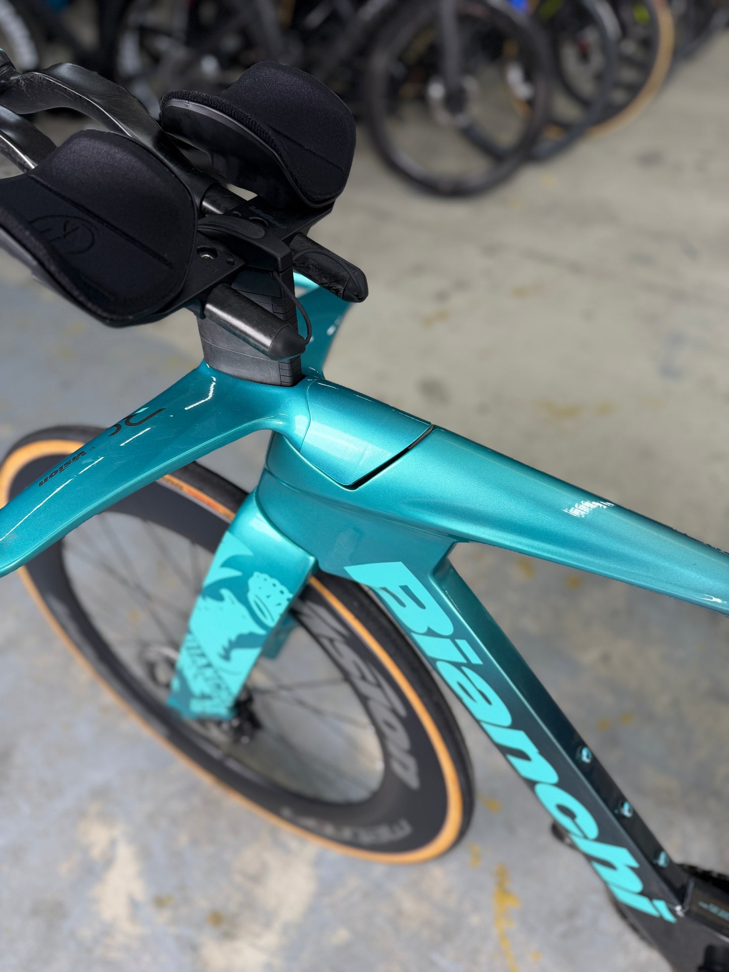 Bianchi Aquila RC Disc Di2 Carbon Racefiets