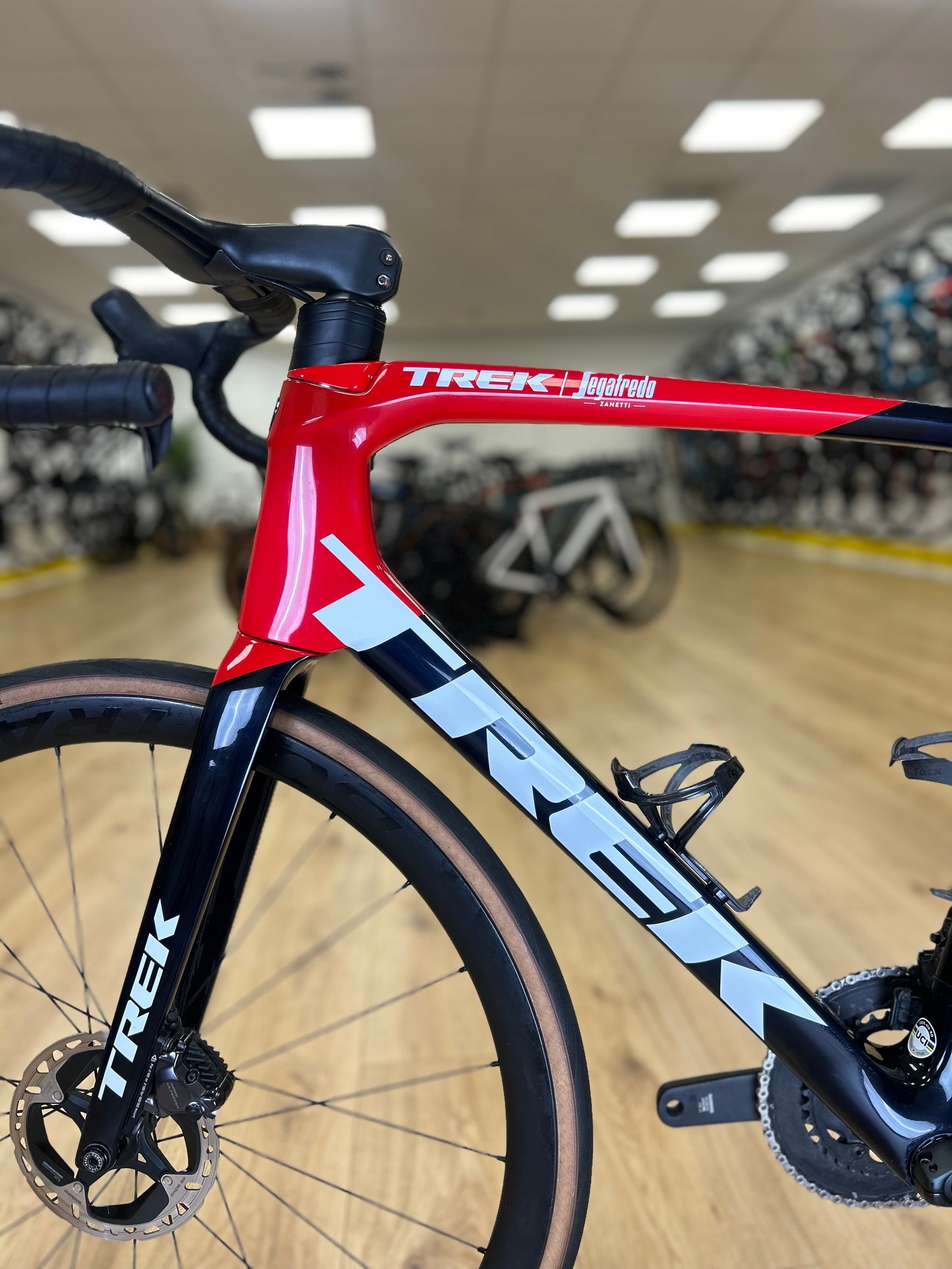 Trek Emonda SLR Di2 Carbon Racefiets MT60