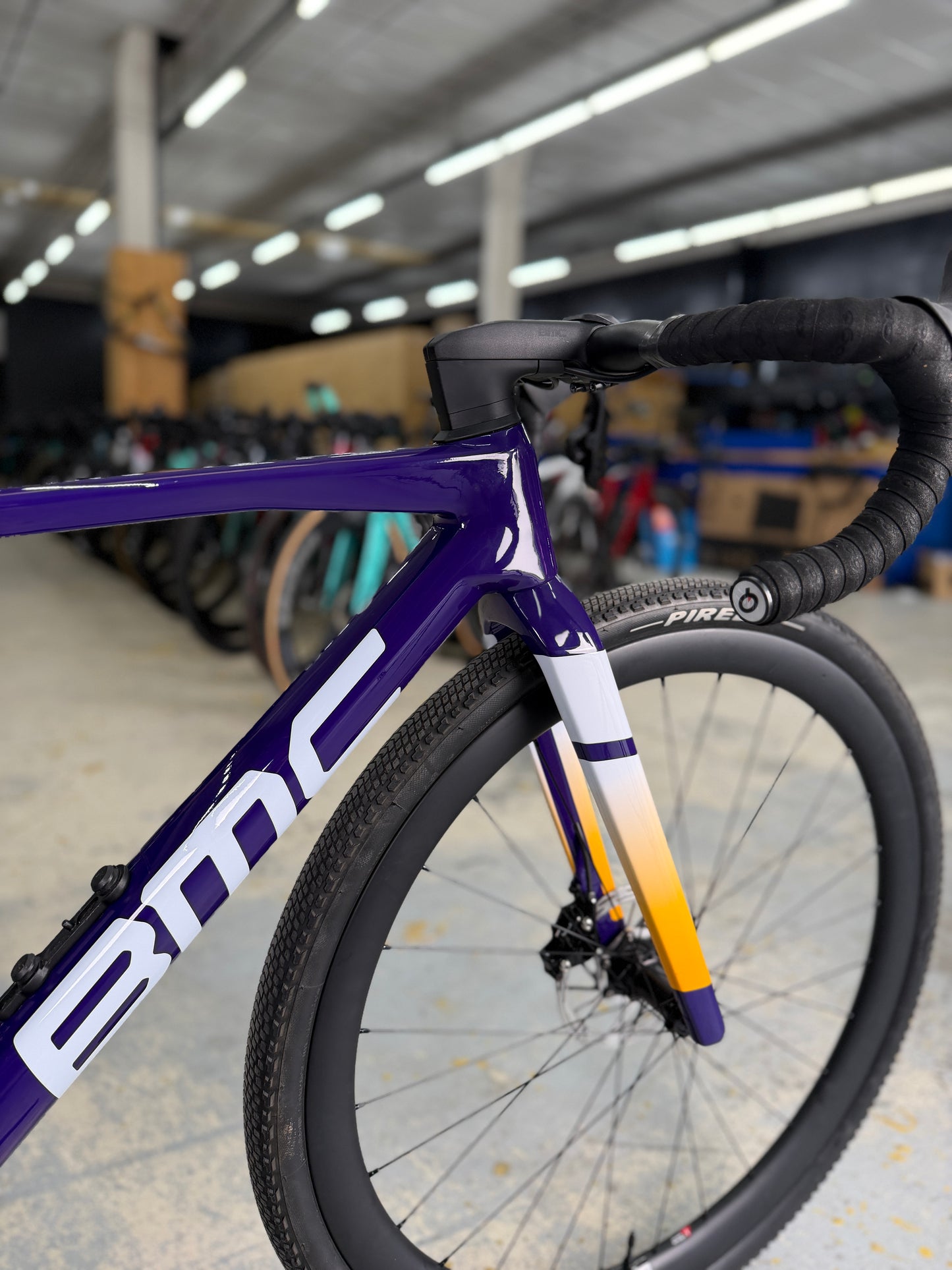 1000km BMC Kaius 01 THREE AXS Gravel Fiets