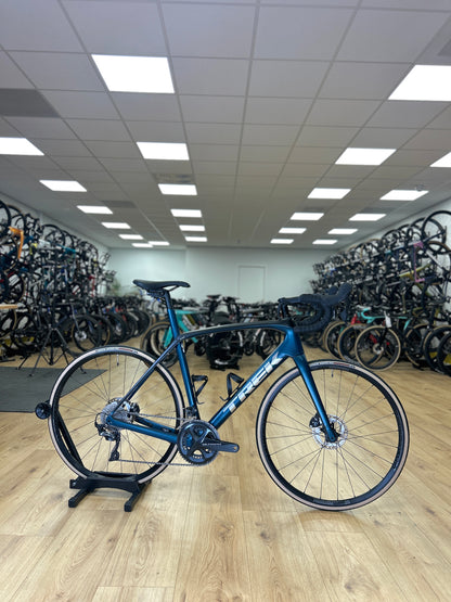Trek Domane SL6 Disc Carbon Road Bike
